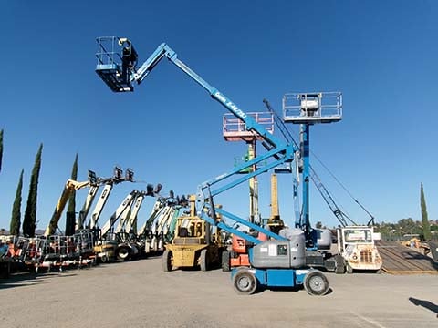 Used 2016 GENIE Z-45/25J DC Articulating Boom Lift