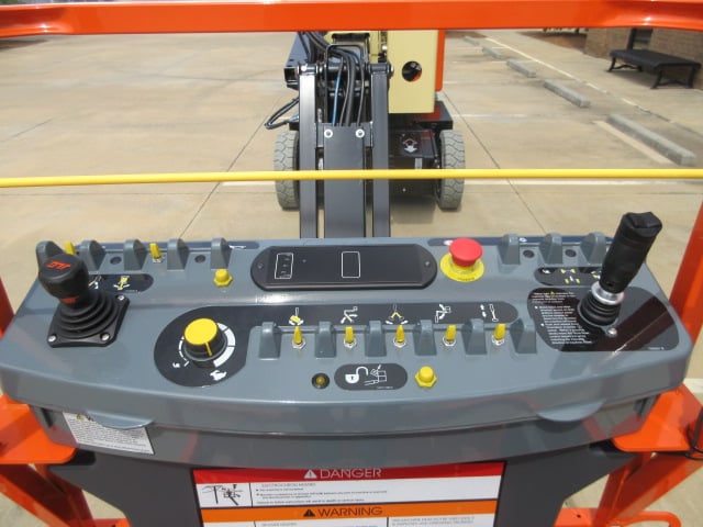 New 2026 JLG E400AJPN Articulating Boom Lift