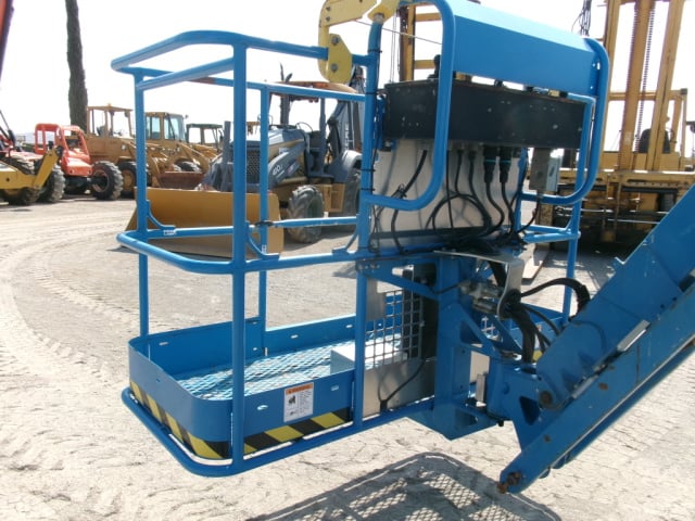 Used 2017 GENIE Z-45/25J RT Articulating Boom Lift