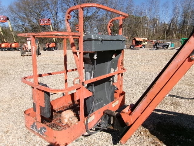 Used 2015 JLG E450AJ Articulating Boom Lift