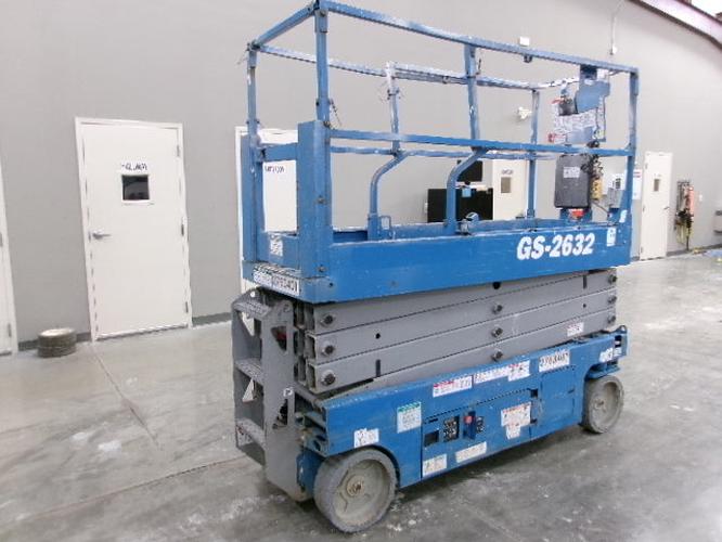 Used 2018 GENIE GS-2632 Scissor Lift, photo 3