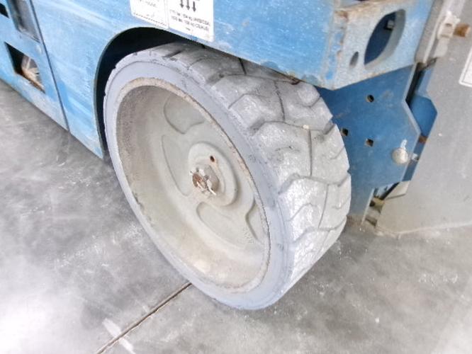 Used 2018 GENIE GS-2632 Scissor Lift, photo 5