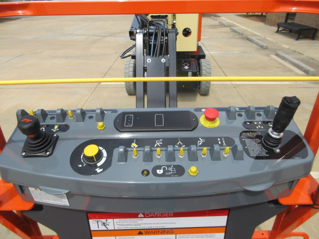 New 2025 JLG E400AJPN Articulating Boom Lift