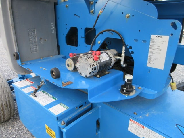 Used 2016 GENIE Z-45/25J DC Articulating Boom Lift