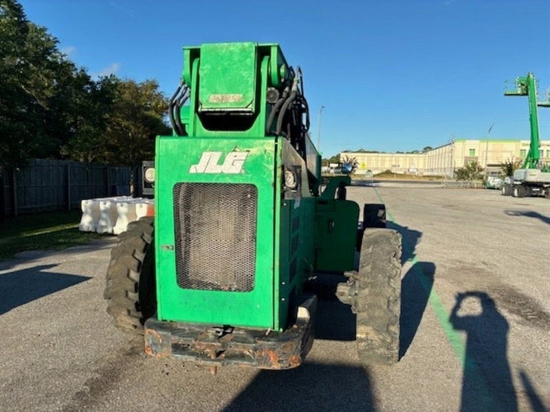 Used 2016 SKYTRAK 6042 Telehandler Forklift, photo 2