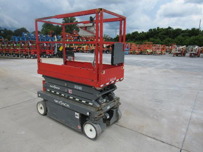 Used 2020 SKYJACK SJ3219 Scissor Lift, photo 4