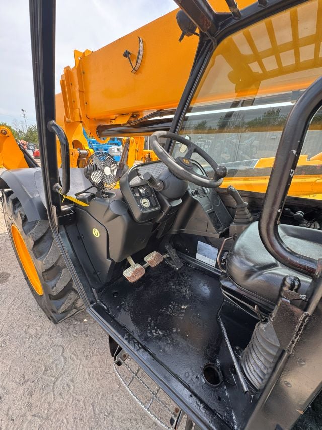 Used 2017 JCB 510-56 Telehandler Forklift