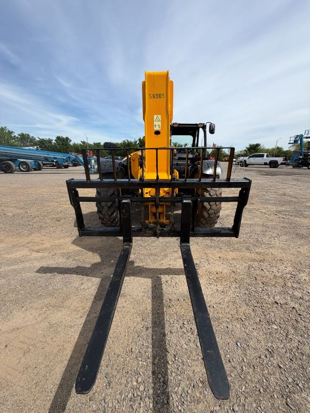 Used 2019 JCB 507-42 Telehandler Forklift