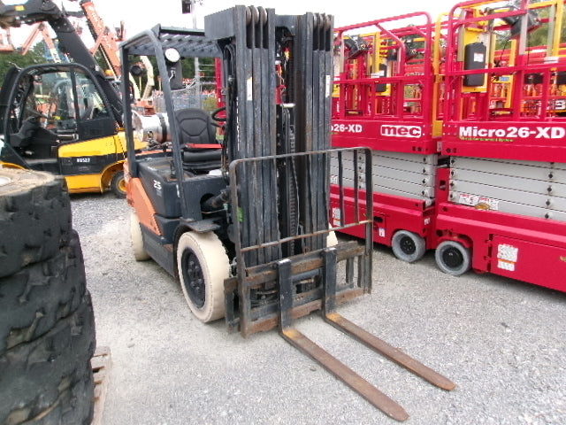 Used 2018 DOOSAN G25N-7 Straight Mast Forklift