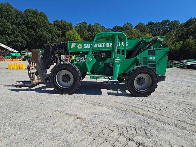 Used 2017 SKYTRAK 10054 Telehandler Forklift, photo 2