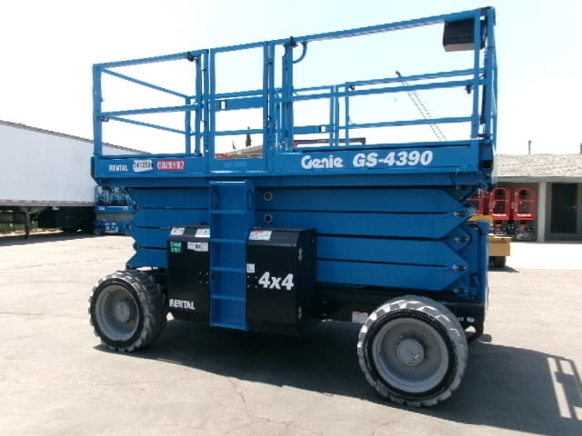 Used 2022 GENIE GS-4390 RT Scissor Lift