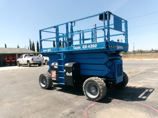 Used 2022 GENIE GS-4390 RT Scissor Lift