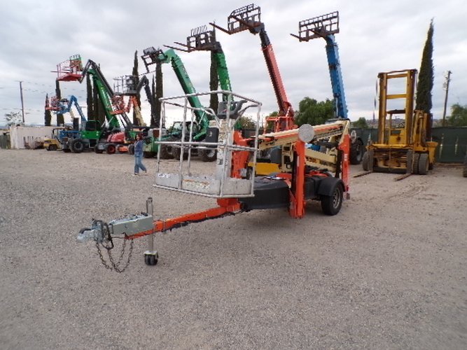 Used 2019 JLG T350 Towable Boom Lift, photo 2