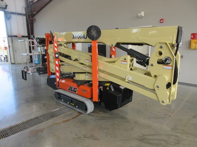 New 2026 JLG X600AJ Tracked-Drive Boom Lift