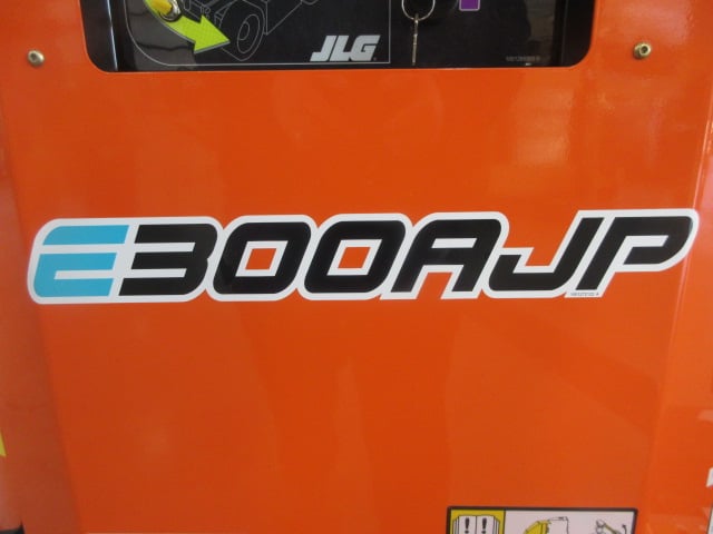 New 2026 JLG E300AJP Articulating Boom Lift