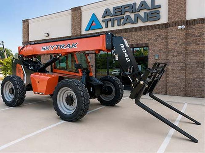 New 2026 SKYTRAK 8042 Telehandler Forklift, photo 3