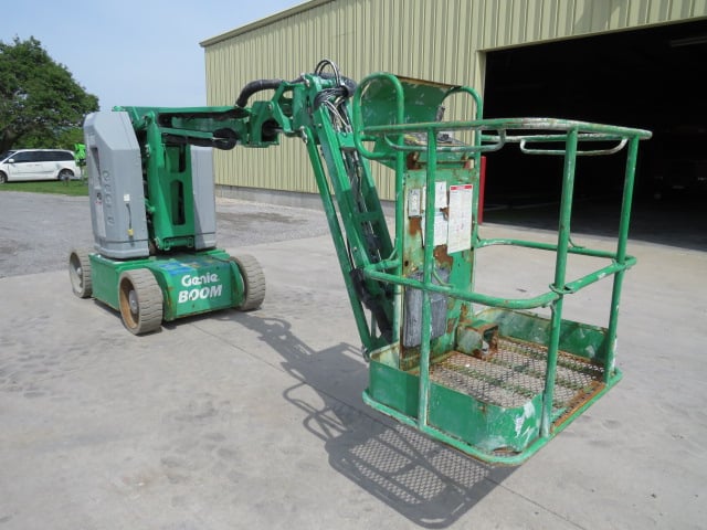 Used 2016 GENIE Z-30/20N RJ Articulating Boom Lift