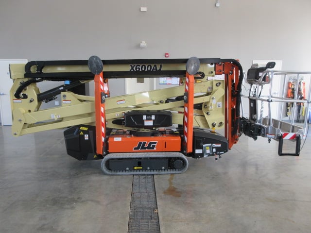 New 2026 JLG X600AJ Tracked-Drive Boom Lift