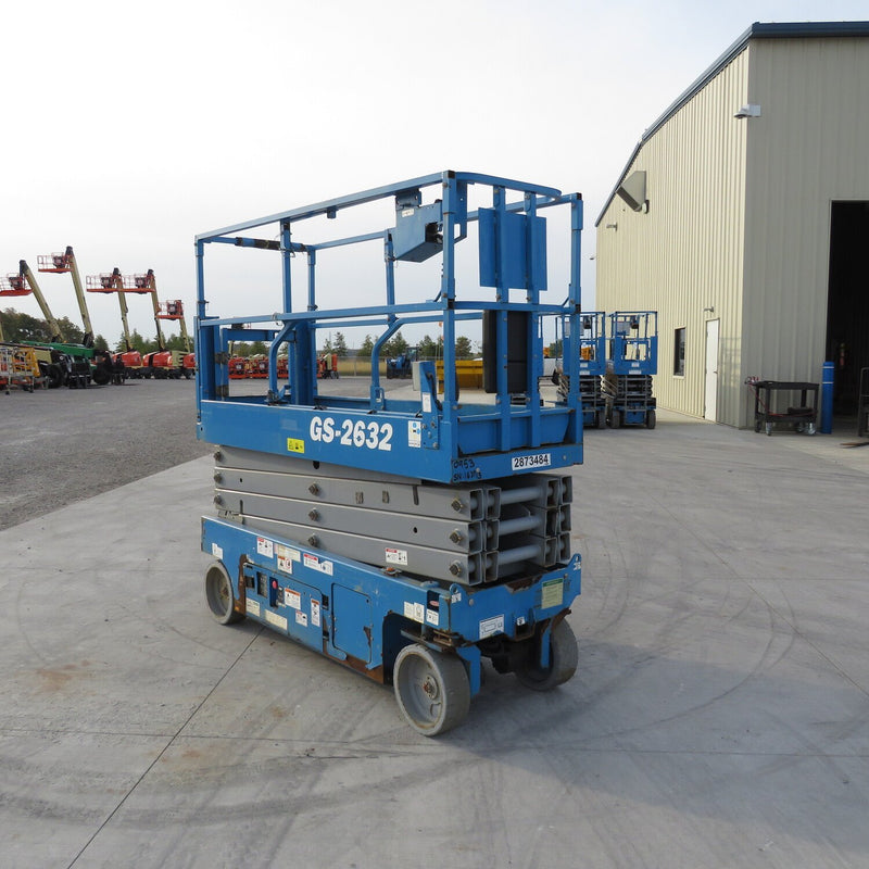 Used 2019 GENIE GS-2632 Scissor Lift, photo 4