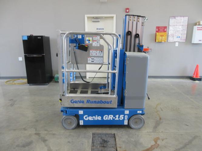 New 2026 GENIE GR-15 Vertical Mast Lift, photo 4