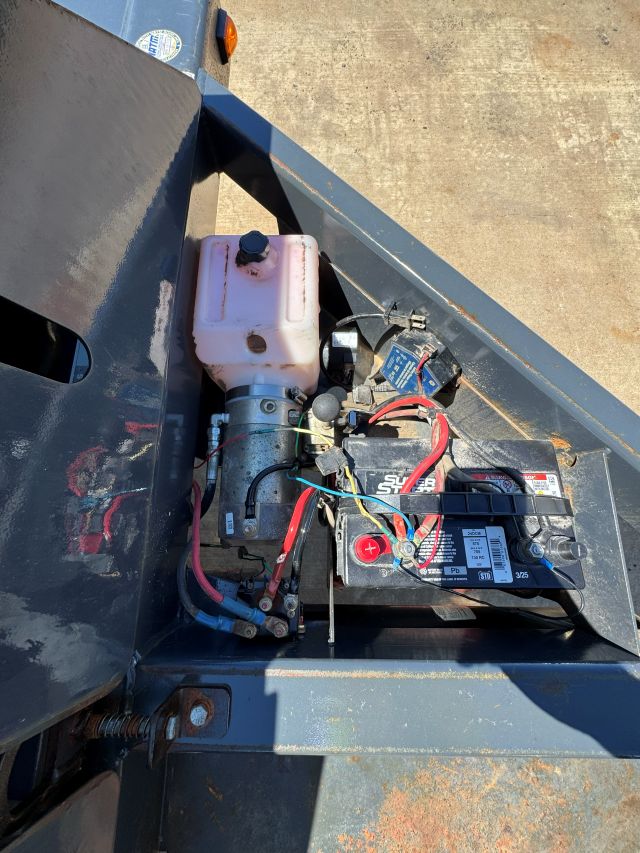 Used 2019 JLG UT49 Trailer