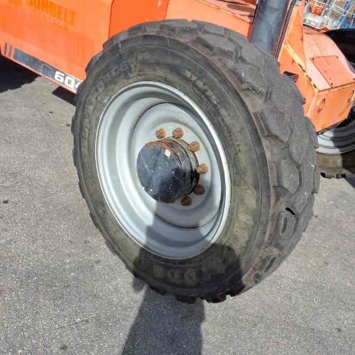 Used 2017 SKYTRAK 6042 Telehandler Forklift