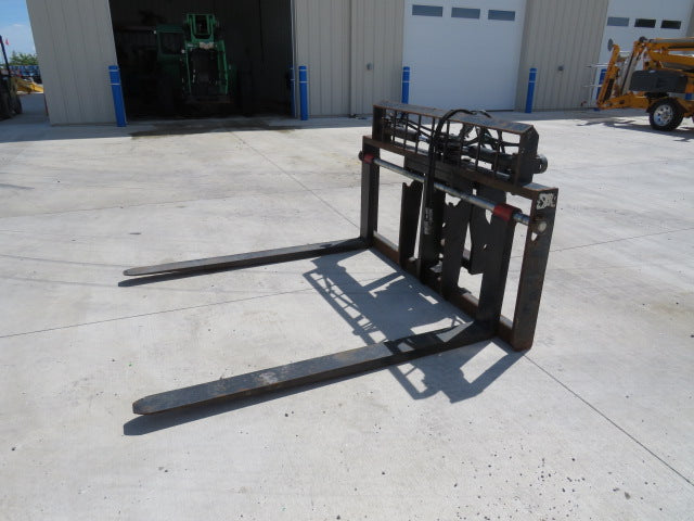 SKYJACK 90-DEGREE SWING CARRIAGE Used Telehandler Attachment