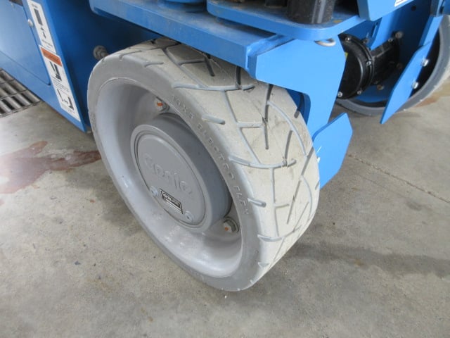 New 2026 GENIE GS-3232 Scissor Lift