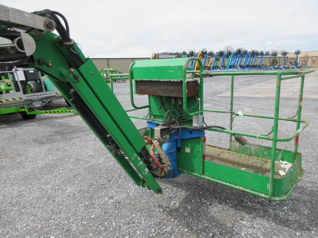 Used 2016 GENIE Z-62/40 Articulating Boom Lift