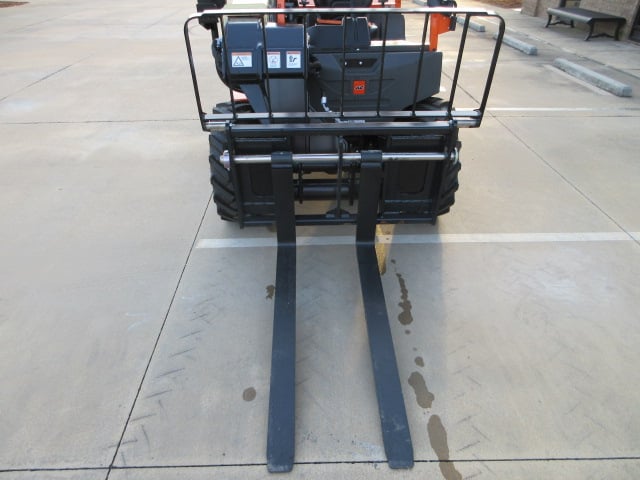 New 2025 JLG 313 Telehandler Forklift