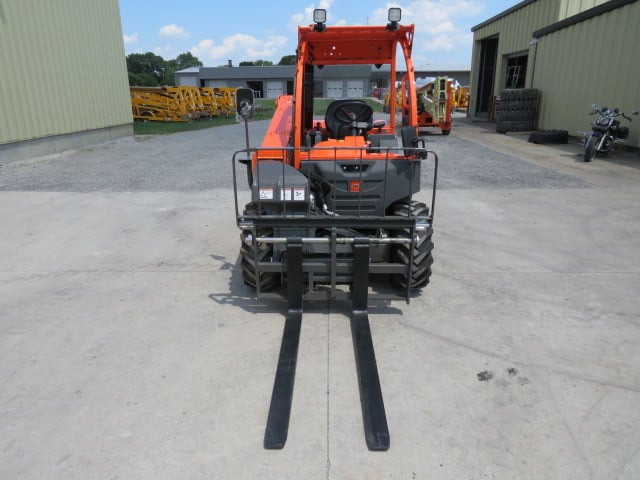 New 2026 SKYTRAK 3013 Telehandler Forklift