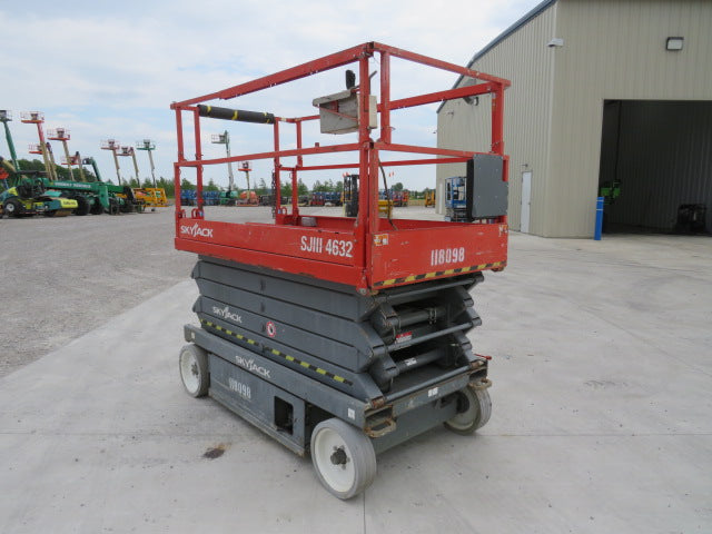 Used 2014 SKYJACK SJ4632 Scissor Lift