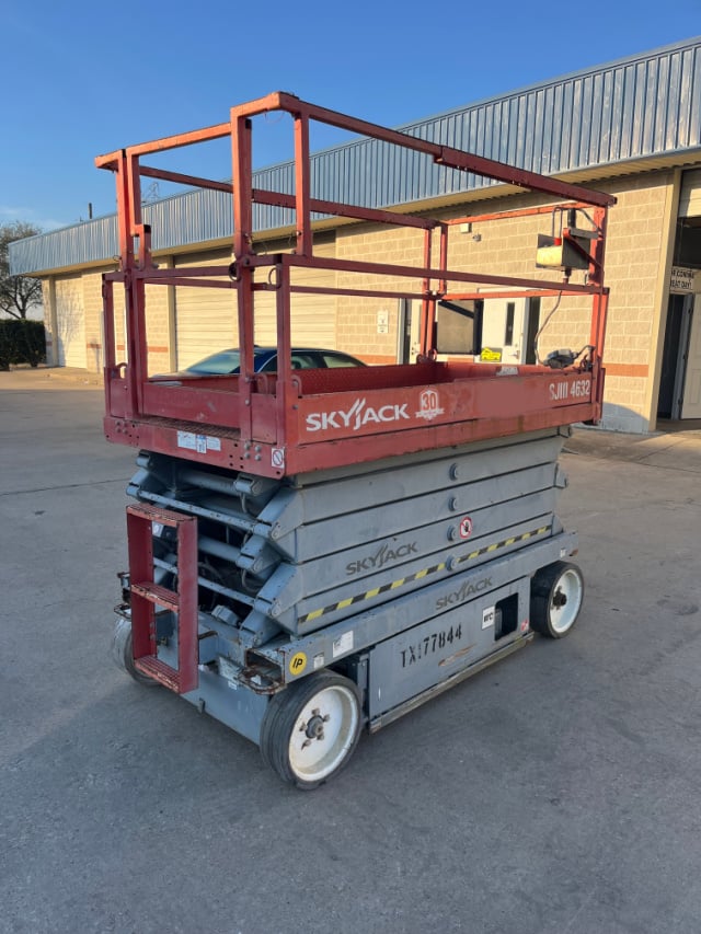 Used 2015 SKYJACK SJ4632 Scissor Lift