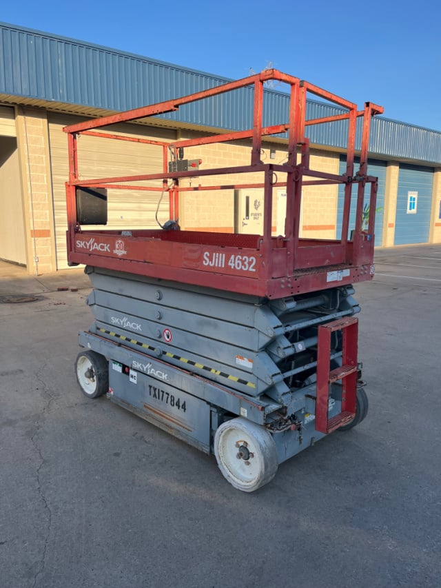 Used 2015 SKYJACK SJ4632 Scissor Lift