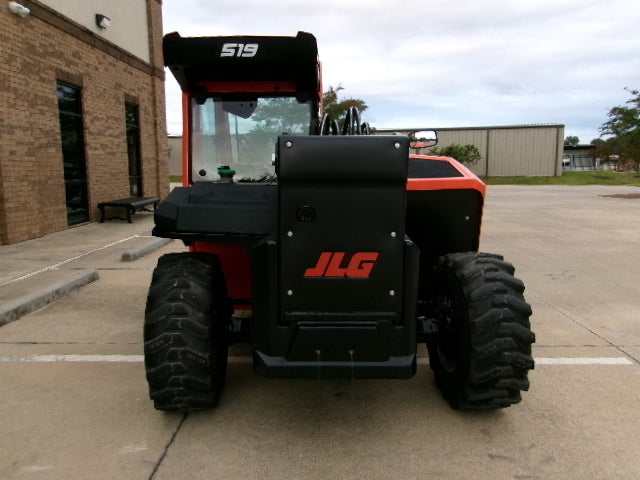 New 2026 JLG 519 Telehandler Forklift