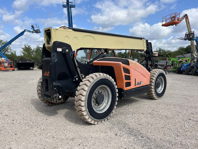 Used 2016 JLG 742 Telehandler Forklift, photo 5