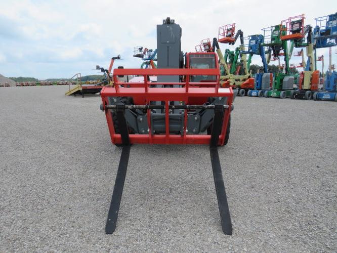 New 2026 SKYJACK SJ1056 TH Telehandler Forklift, photo 3