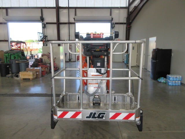 New 2026 JLG X600AJ Tracked-Drive Boom Lift