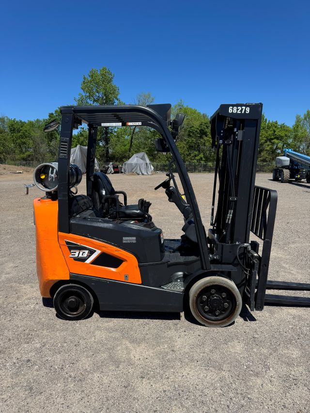 Used 2021 DOOSAN GC30S-9 Straight Mast Forklift