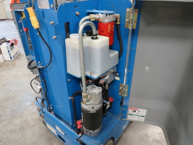Used 2017 GENIE GR-15 Vertical Mast Boom Lift