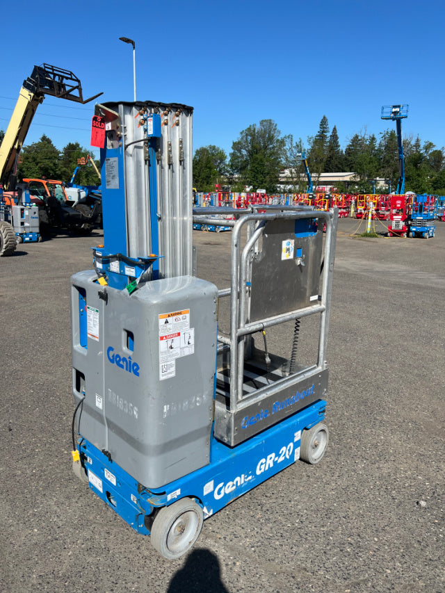Used 2018 GENIE GR-20 Vertical Mast Boom Lift