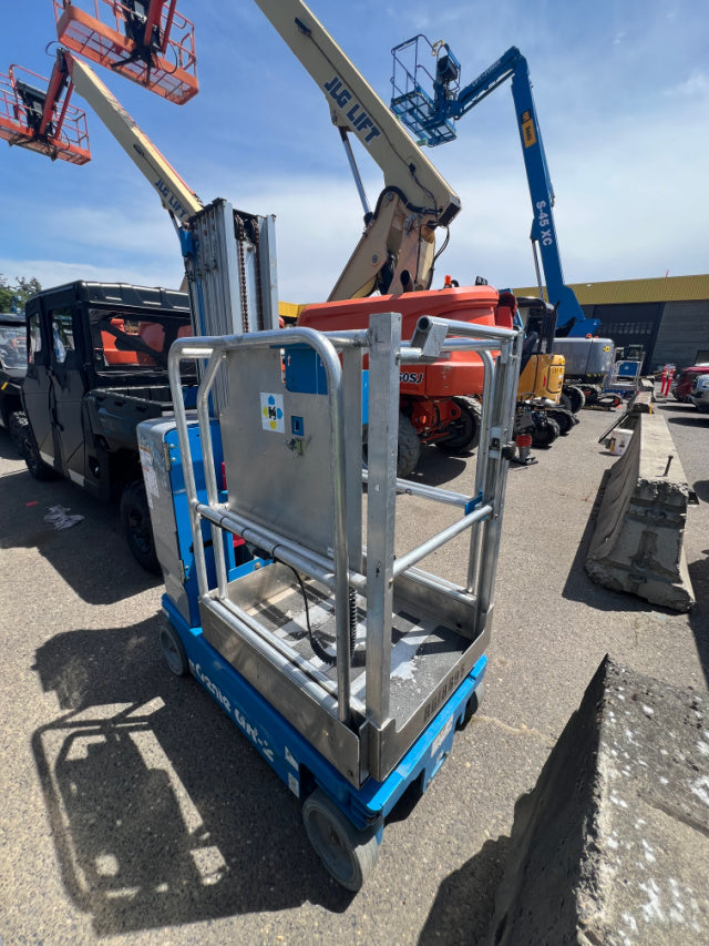 Used 2018 GENIE GR-20 Vertical Mast Boom Lift