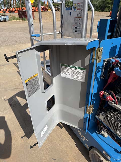 Used 2021 GENIE GR-20 Vertical Mast Boom Lift