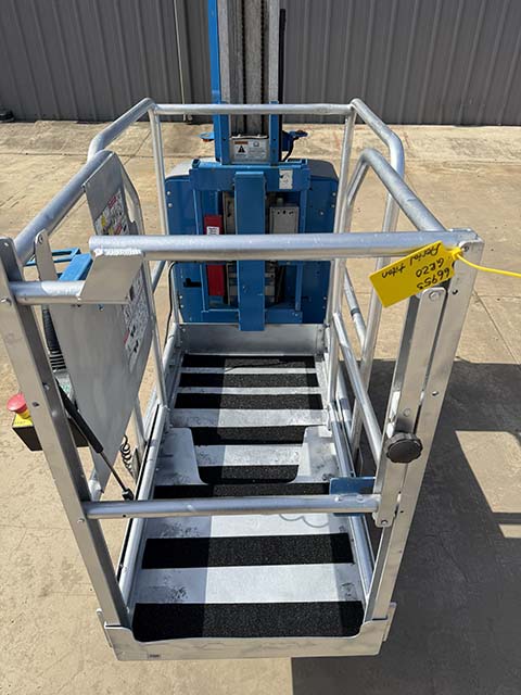 Used 2021 GENIE GR-20 Vertical Mast Boom Lift