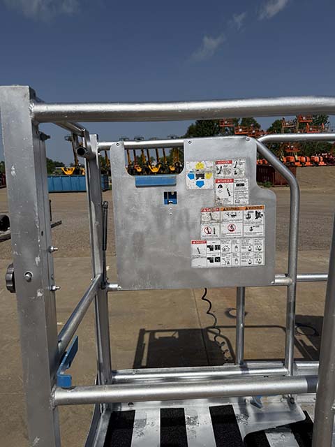 Used 2021 GENIE GR-20 Vertical Mast Boom Lift