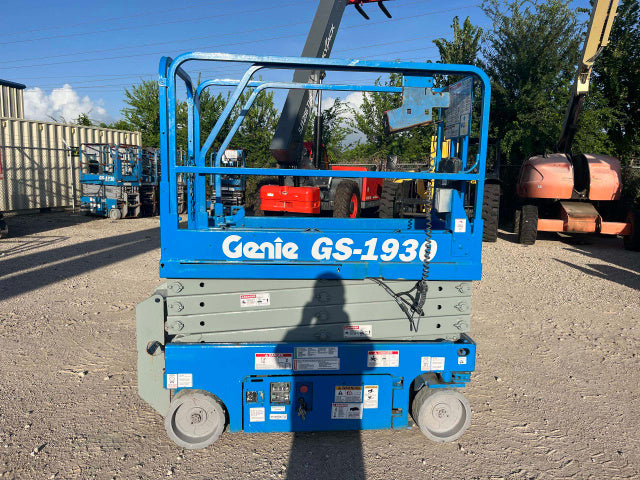 Used 2015 GENIE GS-1930 Scissor Lift