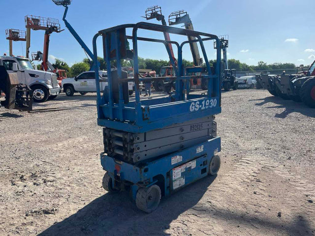 Used 2015 GENIE GS-1930 Scissor Lift