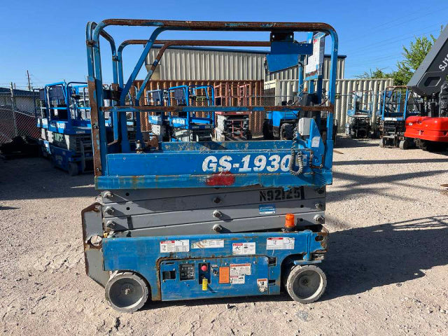 Used 2015 GENIE GS-1930 Scissor Lift