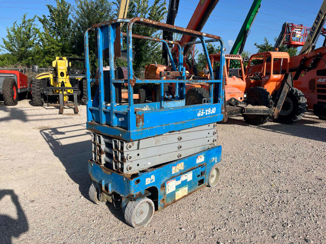 Used 2015 GENIE GS-1930 Scissor Lift