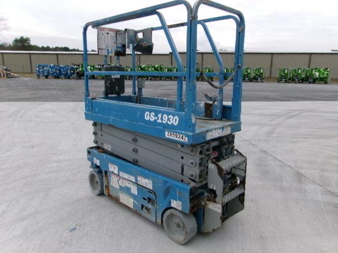 Used 2018 GENIE GS-1930 Scissor Lift, photo 4